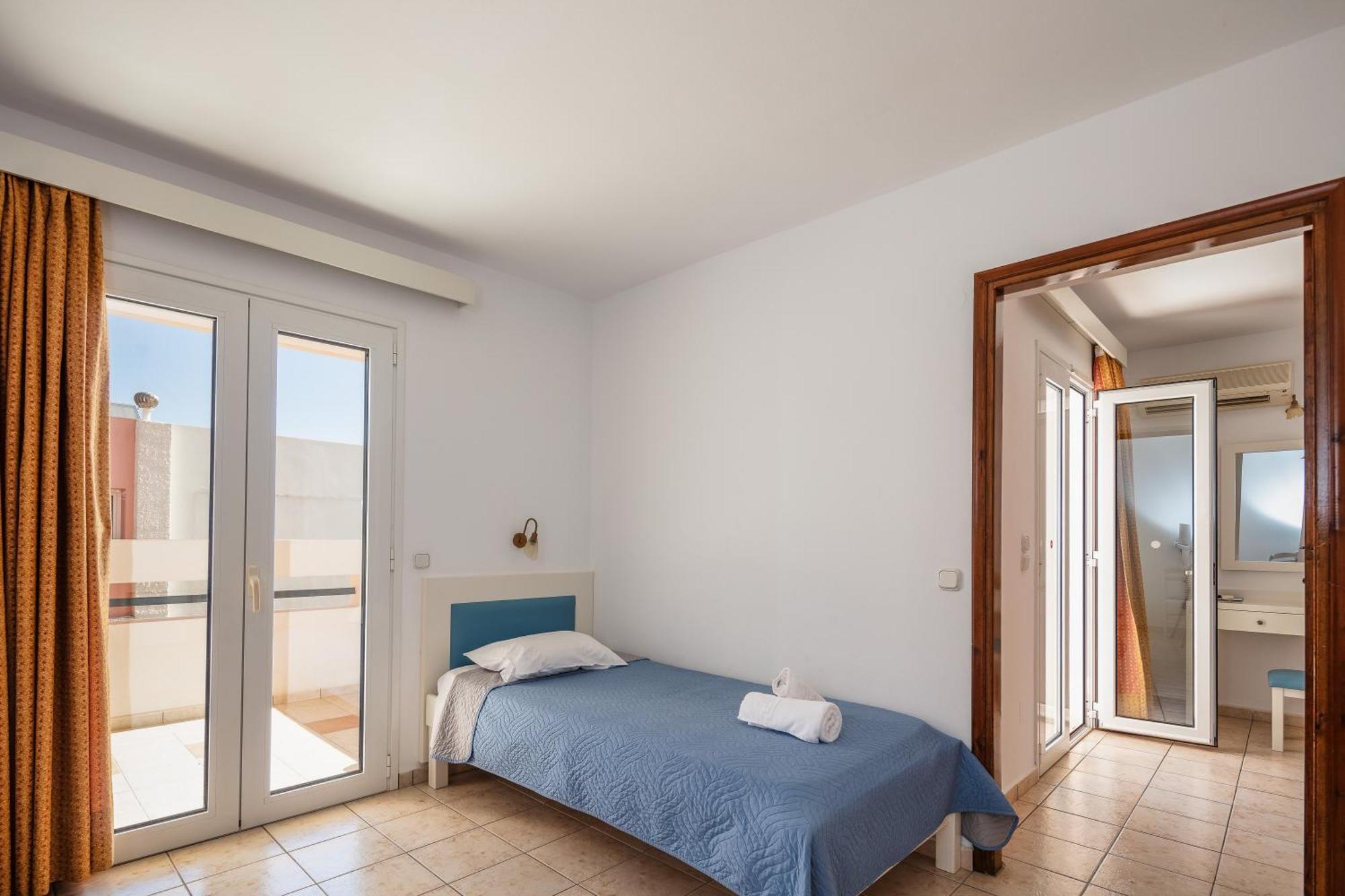 Koni Village Hotel Stalida Rom bilde